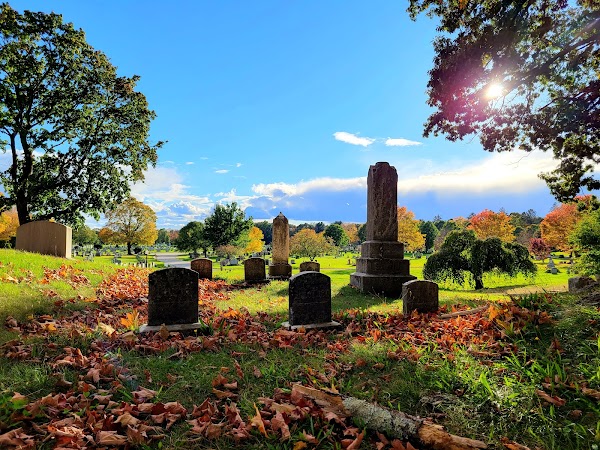 Hope Cemetery grounds