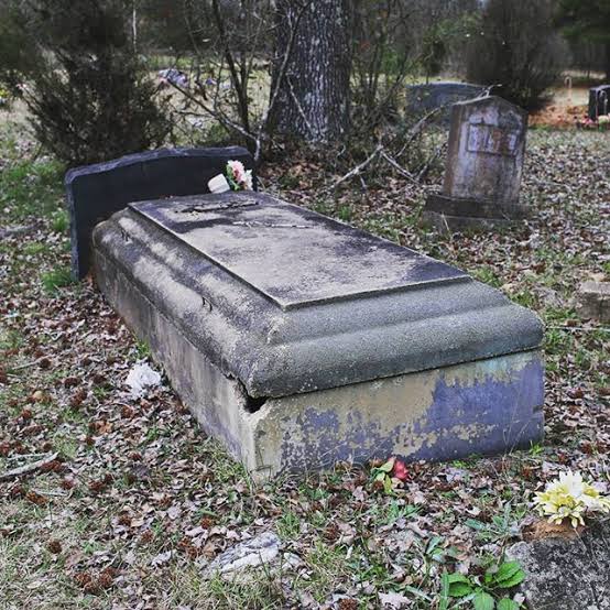 Huntsville Cemetery MCC grounds
