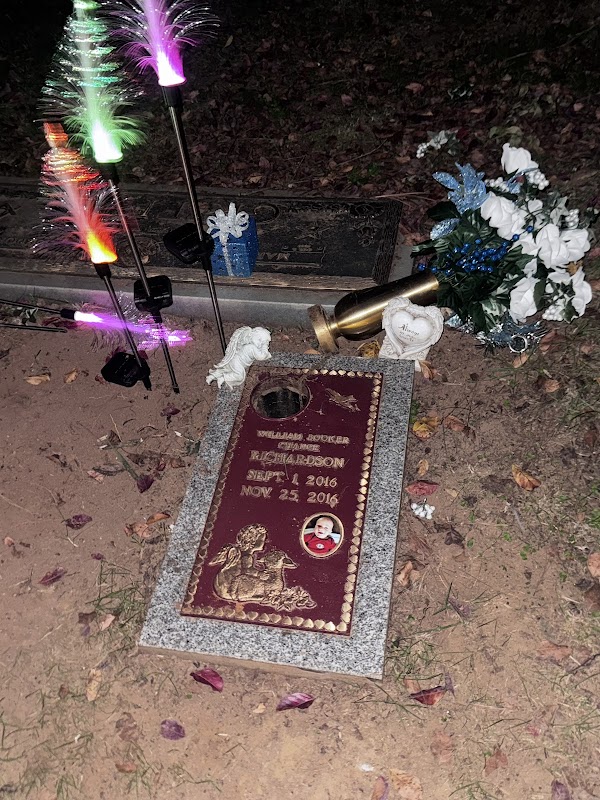 Huntsville Memory Gardens grounds