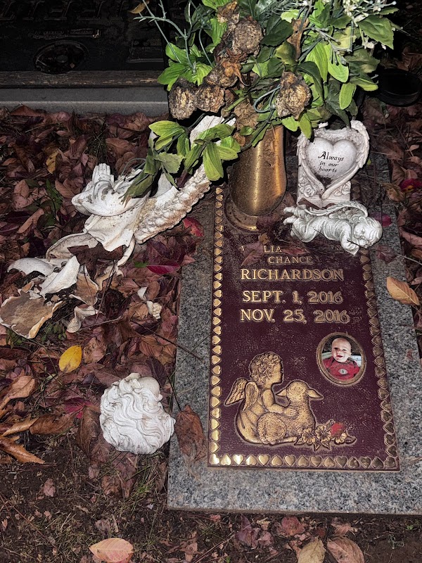 Huntsville Memory Gardens grounds