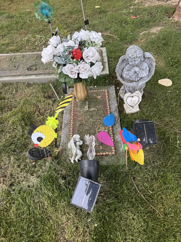 Huntsville Memory Gardens grounds