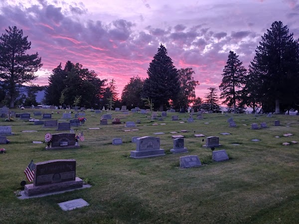 Hyrum City Cemetery grounds