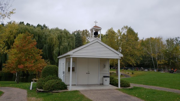 Incarnation Cemetery grounds