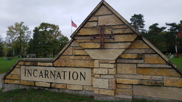 Incarnation Cemetery grounds