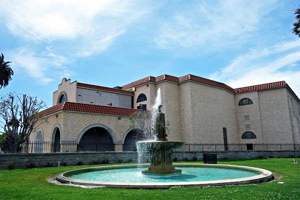 Inglewood Park Cemetery grounds