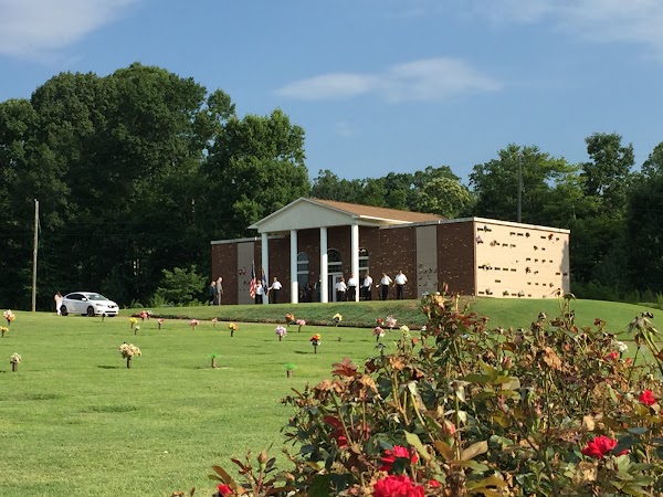Iredell Memorial Park grounds