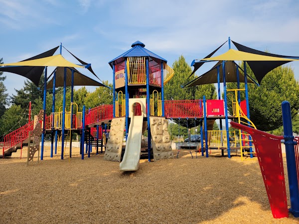 Jack B Lively Memorial Park grounds