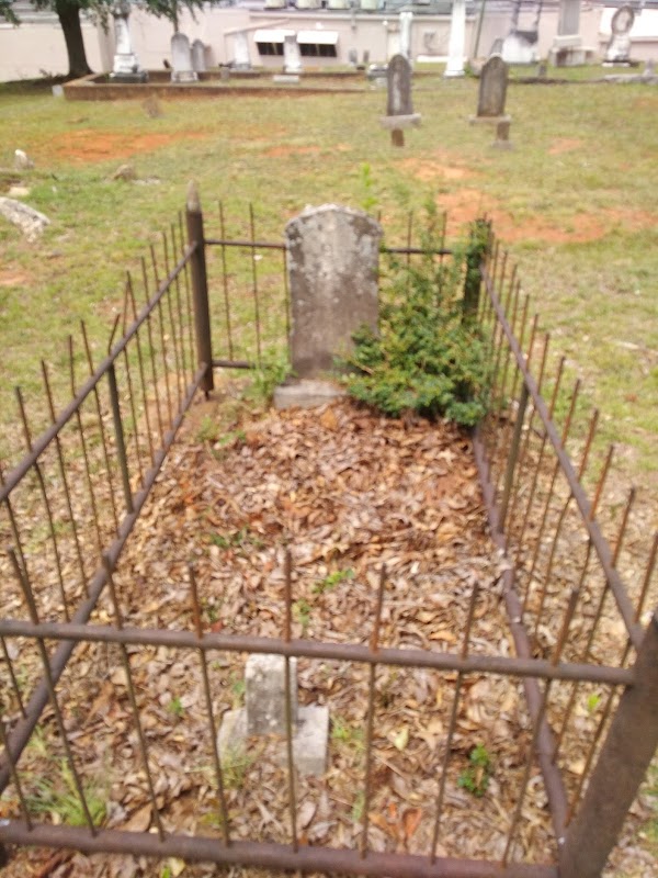 Jacksonville City Cemetery grounds
