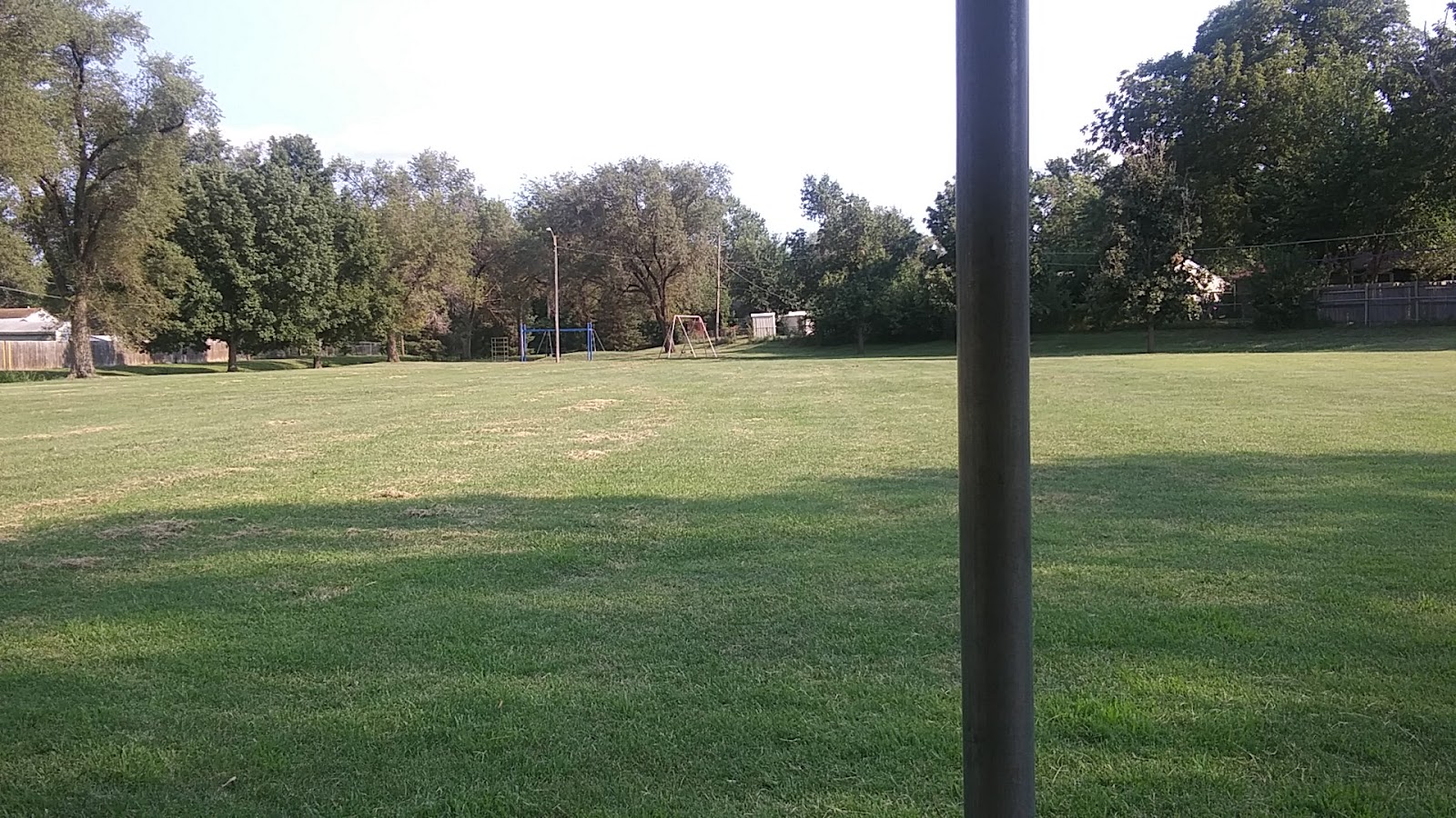 Jardine Memorial Park cemetery grounds and headstones