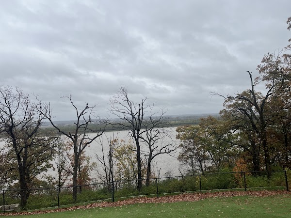 Jefferson Barracks National Cemetery grounds