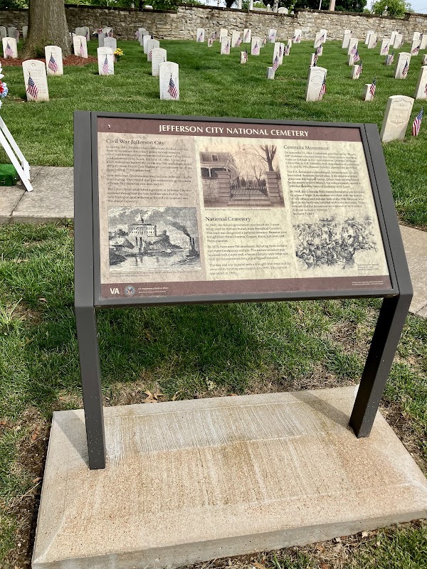 Jefferson City National Cemetery grounds