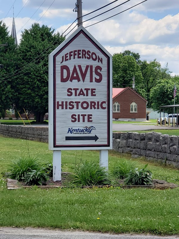 Jefferson Davis State Historic Site grounds