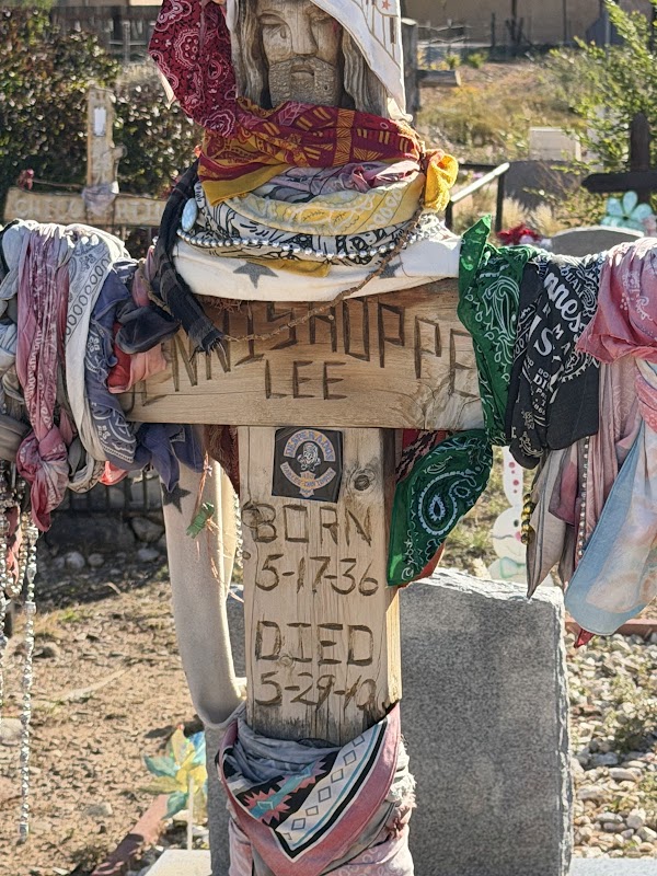 Jesus Nazareno Cemetery grounds