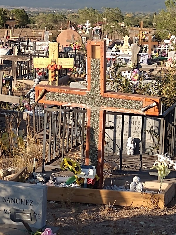 Jesus Nazareno Cemetery grounds