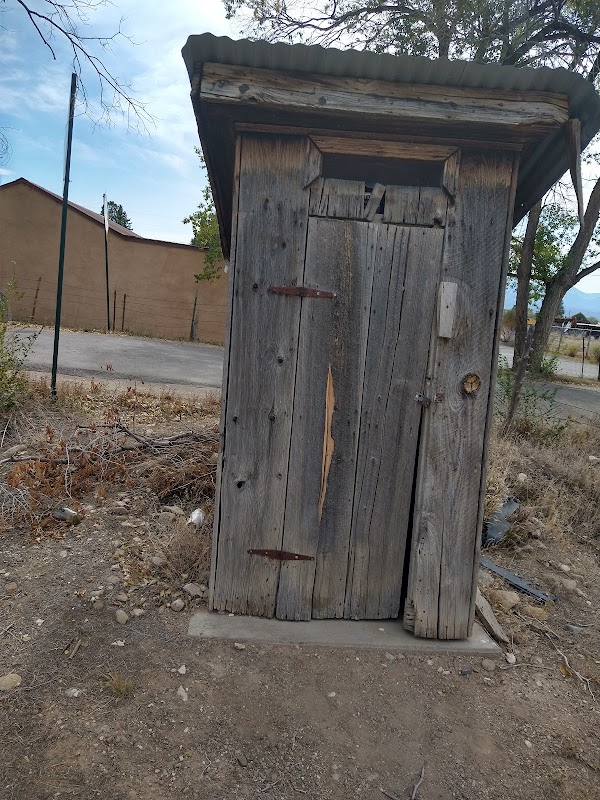 Jesus Nazareno Cemetery grounds