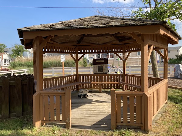 John Waples Memorial Playground grounds