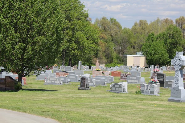 Jonesboro Memorial Park grounds