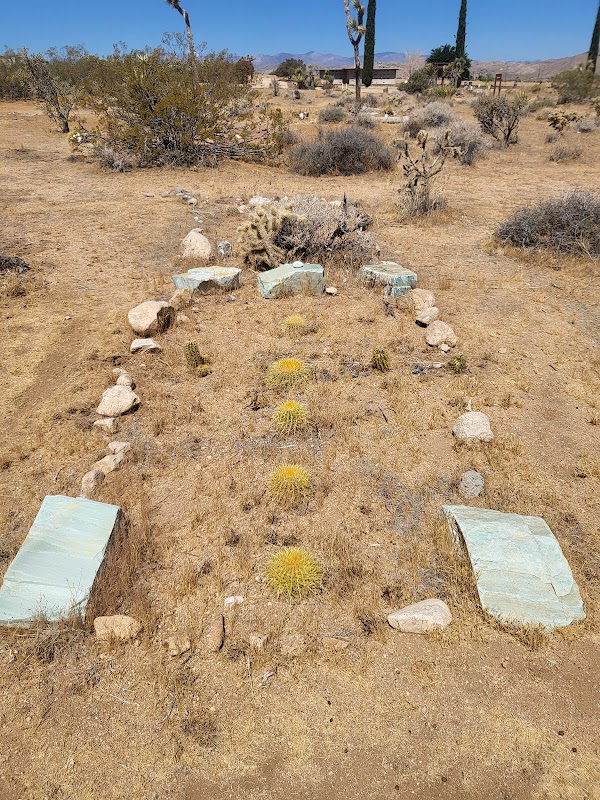 Joshua Tree Memorial Park grounds