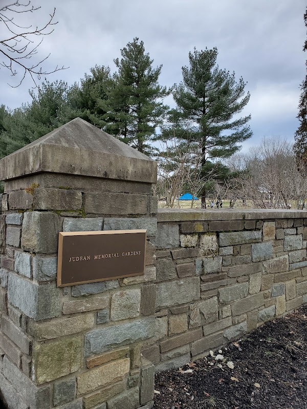 Judean Memorial Gardens / Cemetery grounds