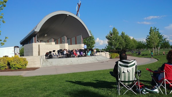 Julius M. Kleiner Memorial Park grounds