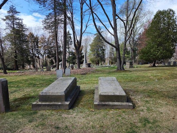 Juniper Hill Cemetery grounds