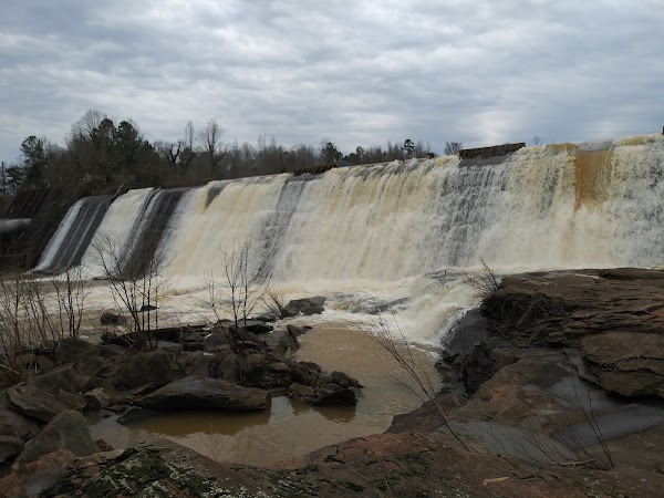 Karl H. Dixon Memorial Park At Boyd's Mill Pond grounds