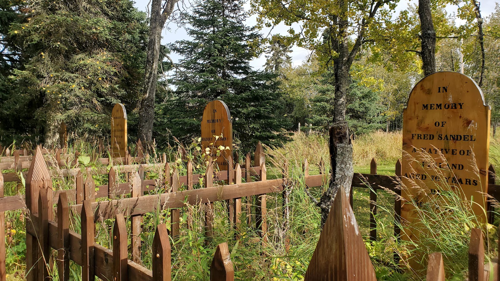 Kasilof Boat Harbor Cemetery cemetery grounds and headstones