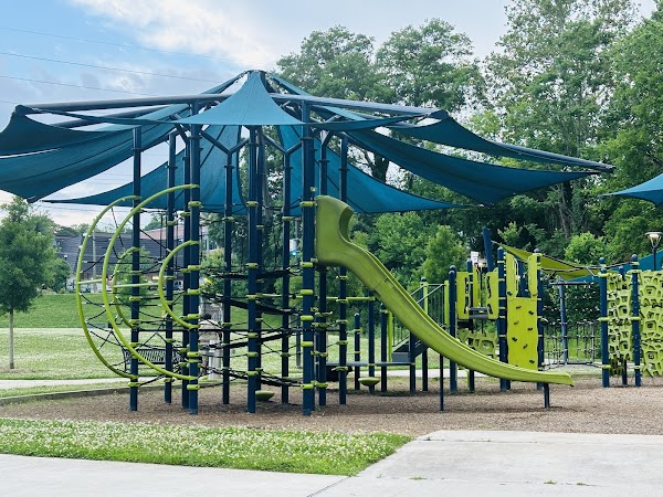 Kathryn Johnston Memorial Park grounds