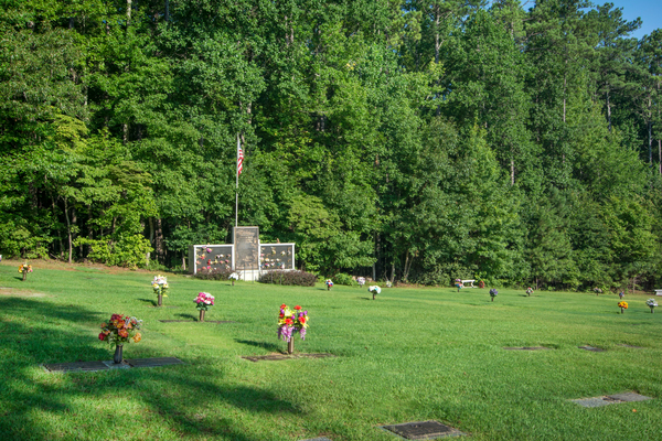 Kennesaw Memorial Park grounds