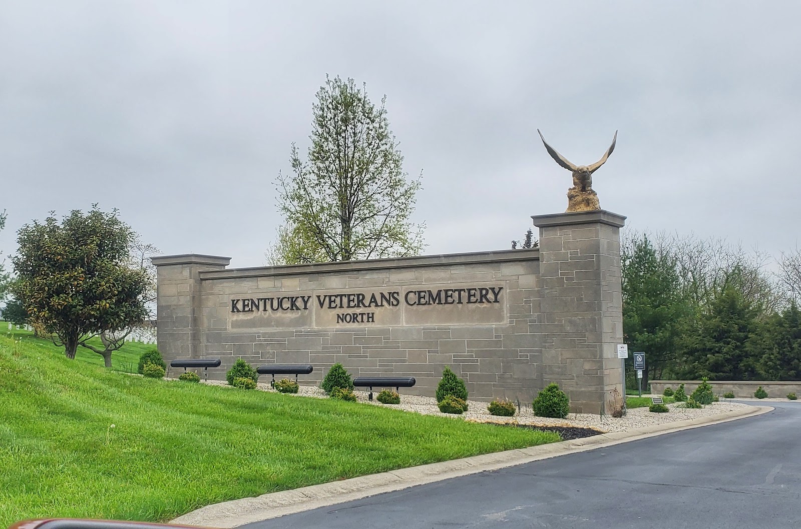 Kentucky Veterans Cemetery North cemetery grounds and headstones