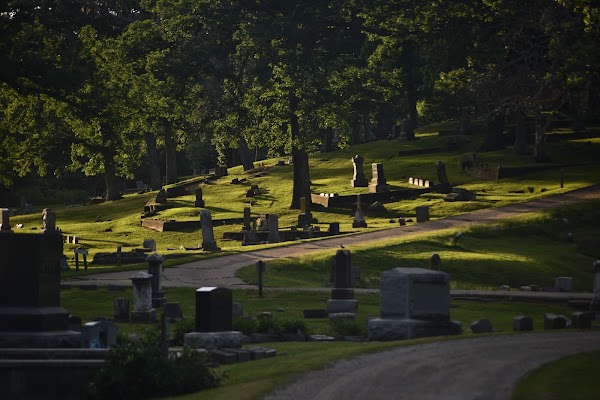 Keokuk National Cemetery grounds