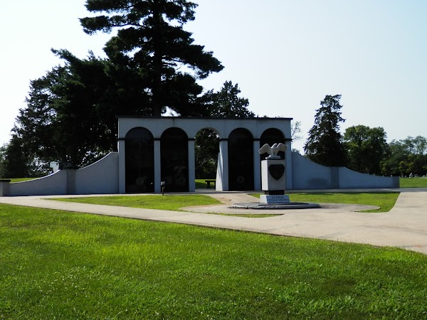 Keokuk National Cemetery grounds