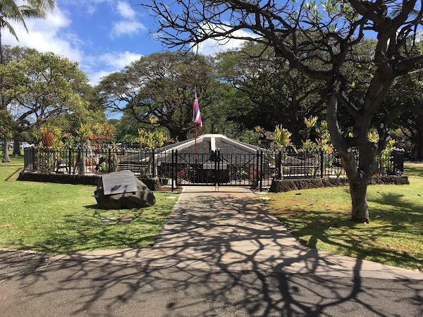 Kāhi Hāli'a Aloha Memorial grounds