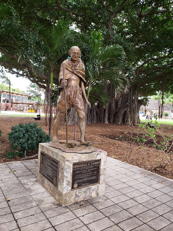 Kāhi Hāli'a Aloha Memorial grounds