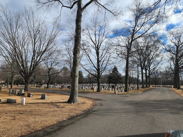 King's Highway Cemetery grounds