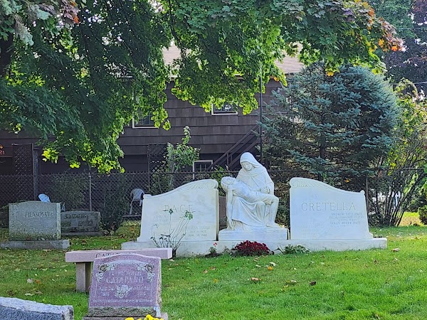 King's Highway Cemetery grounds