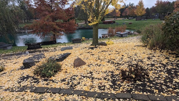 Kingwood Memorial Park grounds