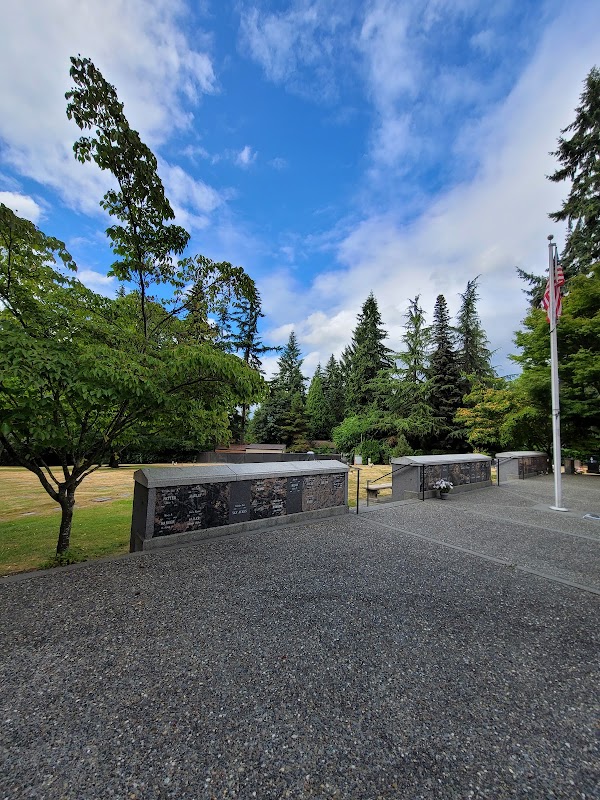 Kirkland Cemetery grounds