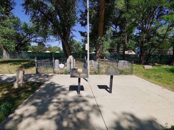Kit Carson Memorial historic cemetery grounds