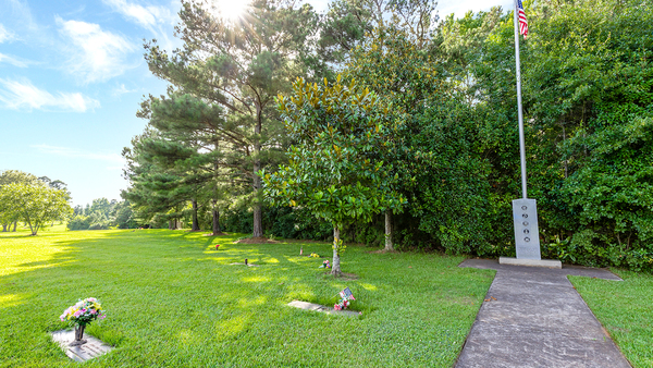 Knollwood Memorial Park grounds