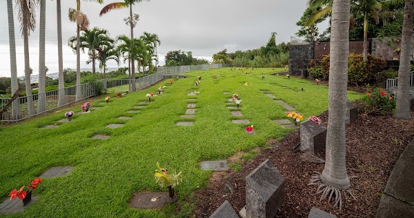 Kona Memorial Park grounds