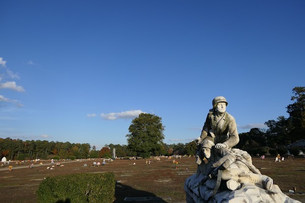 Lafayette Memorial Park & Mausoleum grounds