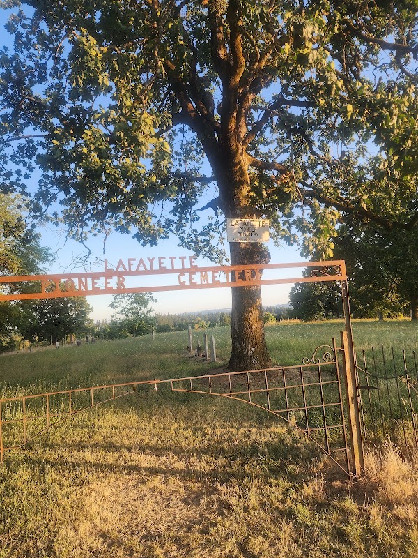 Lafayette Pioneer Cemetery grounds