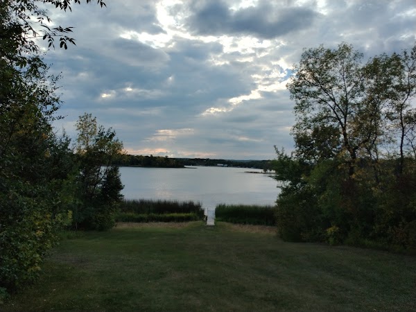 Lake Metigoshe State Park grounds