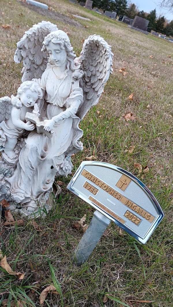 Lake View Cemetery grounds