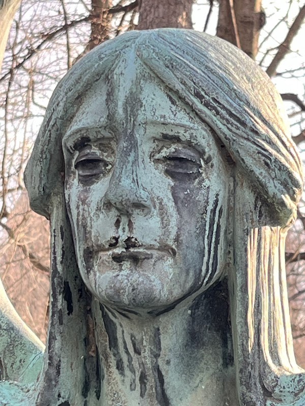 Lake View Cemetery grounds