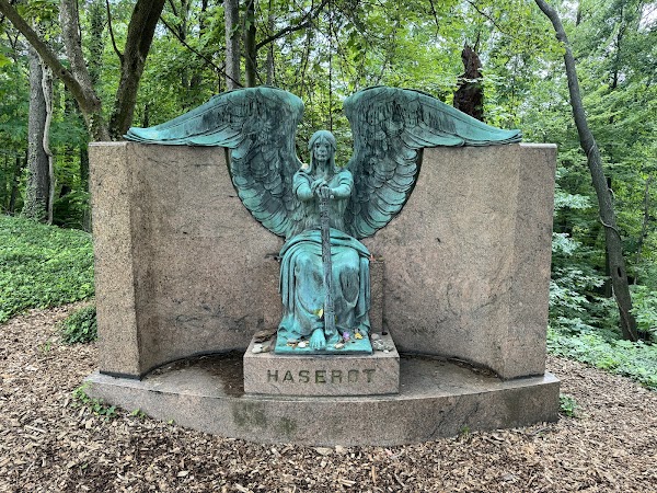 Lake View Cemetery grounds