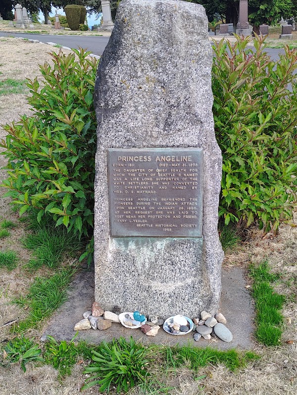 Lake View Cemetery grounds