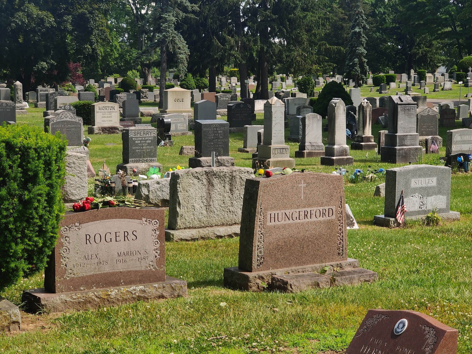 Lakeview Cemetery Association cemetery grounds and headstones