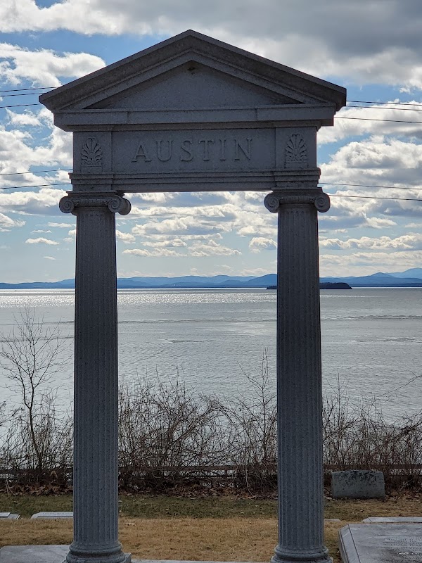 Lakeview Cemetery grounds